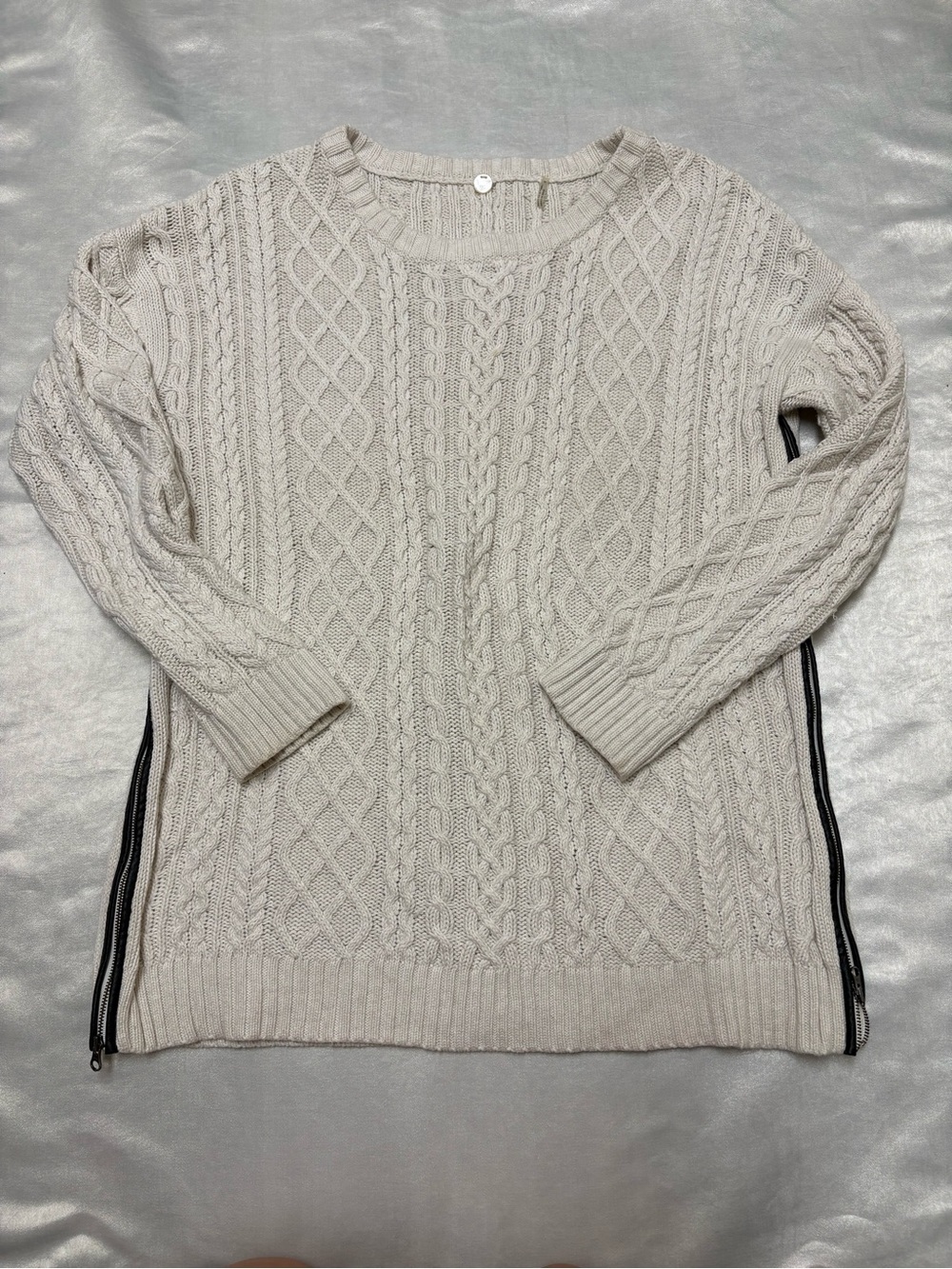 Margaret O’Leary Cable Knit Crew Neck Long Sleeve Pullover Sweater Side Zips
